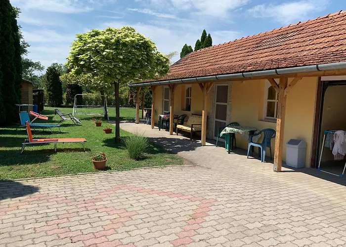 Tina Apartman